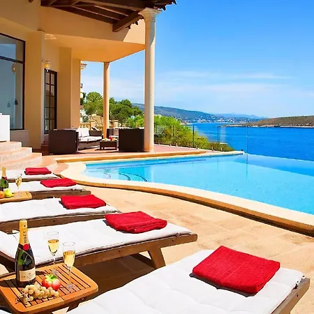 Spektakulaere Sea Front Holiday home Cala Vinas (Mallorca)