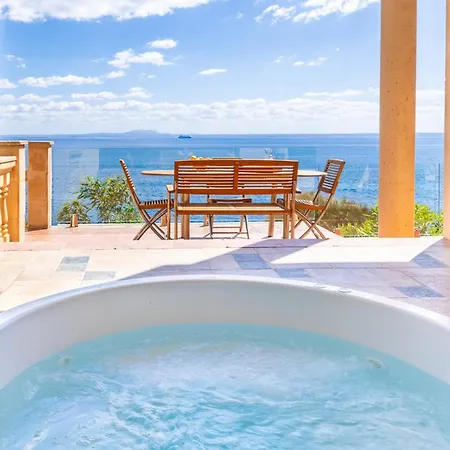 Spektakulaere Sea Front Holiday home Cala Vinas (Mallorca)