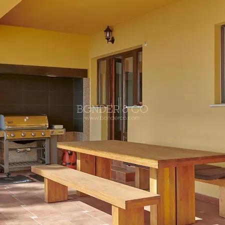 Spektakulaere Sea Front Holiday home