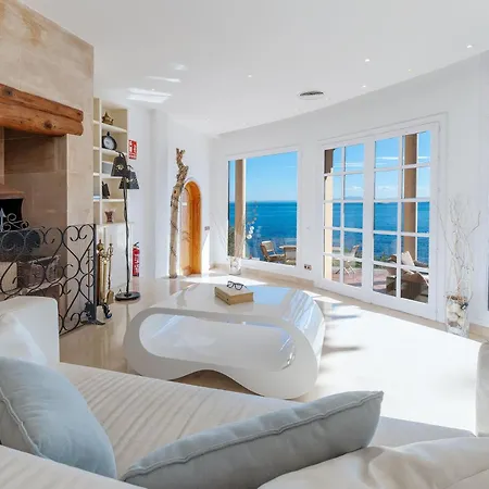Spektakulaere Sea Front Holiday home Cala Vinas (Mallorca)
