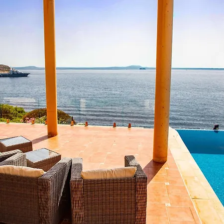 Spektakulaere Sea Front Holiday home Cala Vinas (Mallorca)