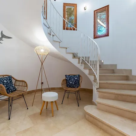 Holiday home Spektakulaere Sea Front Cala Vinas (Mallorca)